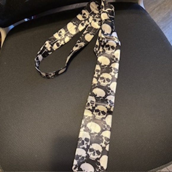 Skeleton skull tie - Picture 5 of 6